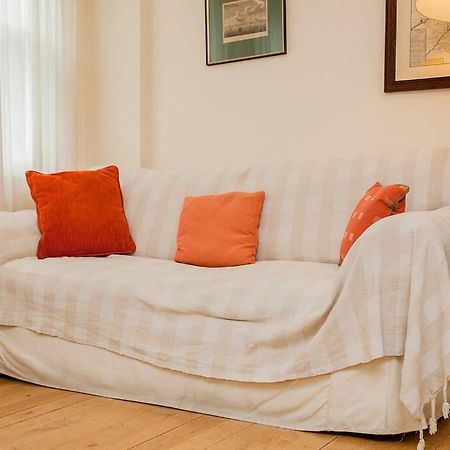 Bright 2 Bedroom Flat In Central Лондон Екстериор снимка