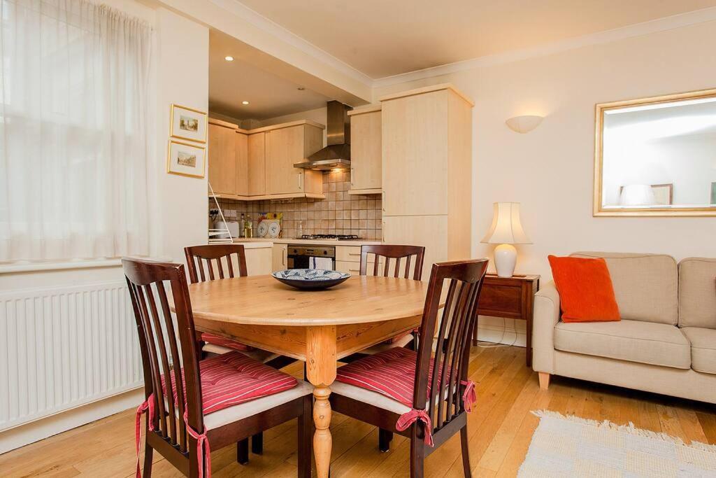 Bright 2 Bedroom Flat In Central Лондон Екстериор снимка